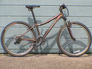 Lot 59 - Specialized Myka Sport Aluminium Ladies Front Suspension MTB - Sold for £90