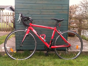 B'TWIN Triban 3 red road bike