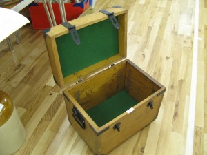 Lot 98 - Small wooden trunk - Sold for £32