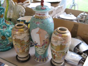 Lot 14 - Three Japanese Vases - Sold for £55
