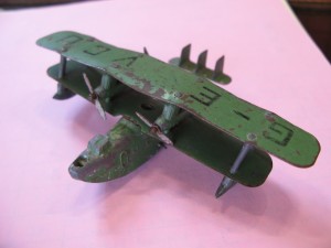 Lot 78 - 1936-41 Dinky Toy 4 Engined Flying Boat - Sold for £45