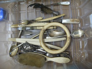 Lot 56g - Collection of silverware with bone and ivory handles and other items - Sold for 65