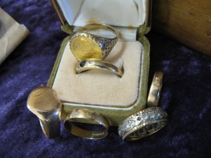 Lot 141 - Collection of six gold and silver rings - Sold for £170