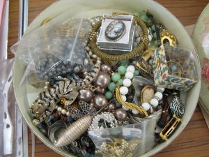 Lot 232 - Collection costume jewellery - Sold for £30