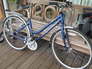Lot B - Ridgeback Ladies Town Bike - Sold for £100