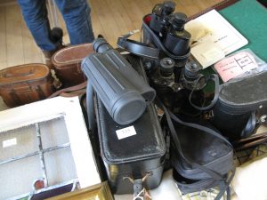 Lot 335 - Large collection of binoculars and spotting scopes - Sold for £55