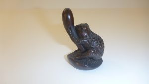 Lot 212 - Wooden Netsuke of a Frog - Sold for £48