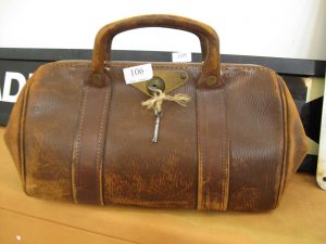 Lot 106 - Doctors Bag - Sold for £30