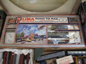 Lot 68 - Lima OO Gauge Road to Rail - Train Set - Sold for £50