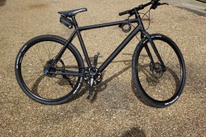 Cube Hyde Black Hybrid Bike