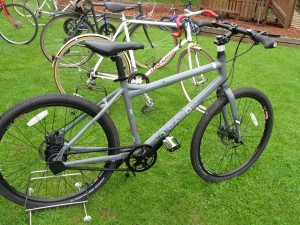 Lot 25 - Grey Dahon MTB - Sold for £100