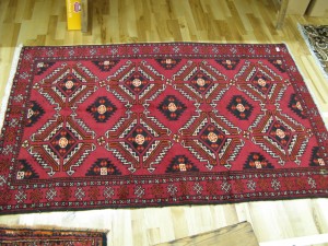 Lot 73 - Hand made Persian Rug 190 x 122cm - Sold for £68