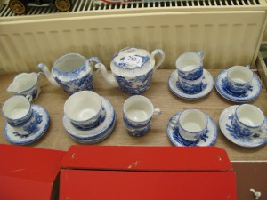 Lot 289 - Blue and white Humphrey's children's tea set - Sold for £45