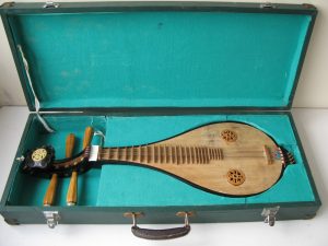 Liuqin – a Chinese four string mandolin in its case