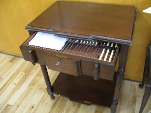 Lot 101a - Sideboard with cutlery canteen - Sold for £30