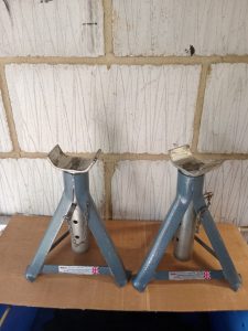 Pair of axle stands
