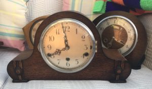 Collection of clock (some needing repair)