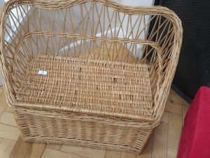 Wicker seat