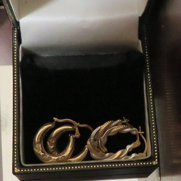 Two pairs of gold earrings