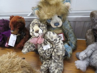 Blue bear and leopard sold for £90